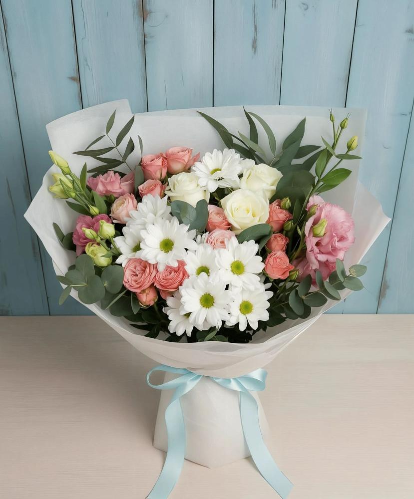 Букет цветов из: Розы, Лизиантусы и Хризантемы в Верещагино