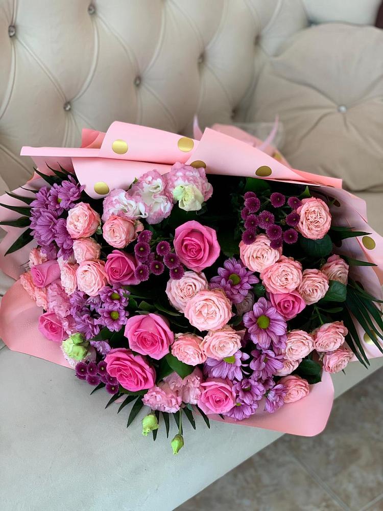 Букет цветов из: Хризантемы, Розы и Лизиантусы в Верещагино