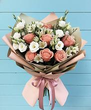 Букет цветов из:  Розы, Альстромерии и Лизиантусы в Верещагино