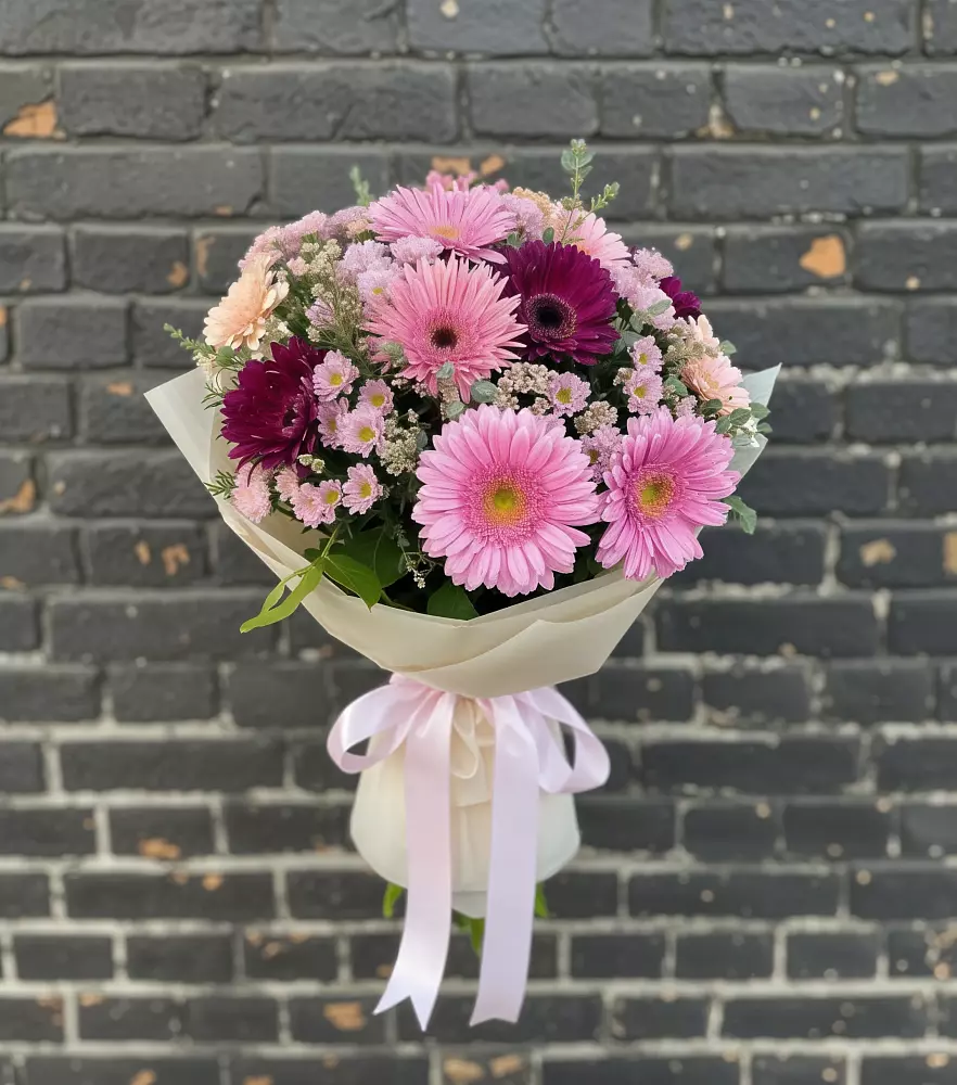 Букет цветов из: Герберы и Хризантемы в Верещагино