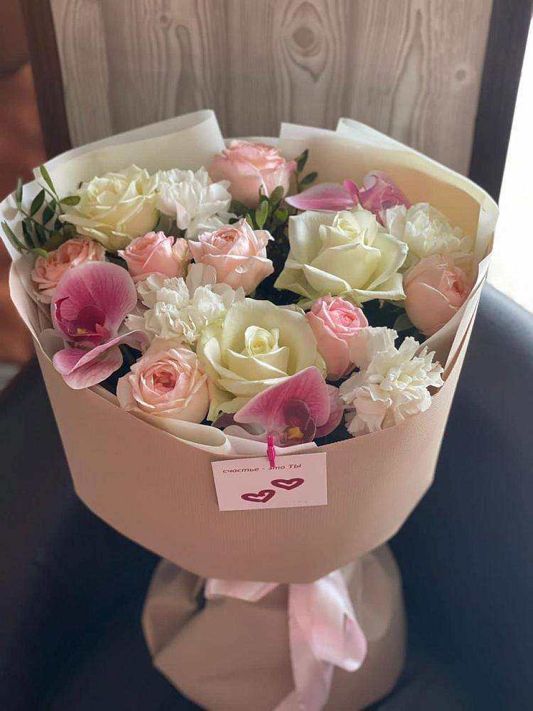 Букет цветов из: Орхидеи, Розы и Гвоздики в Верещагино