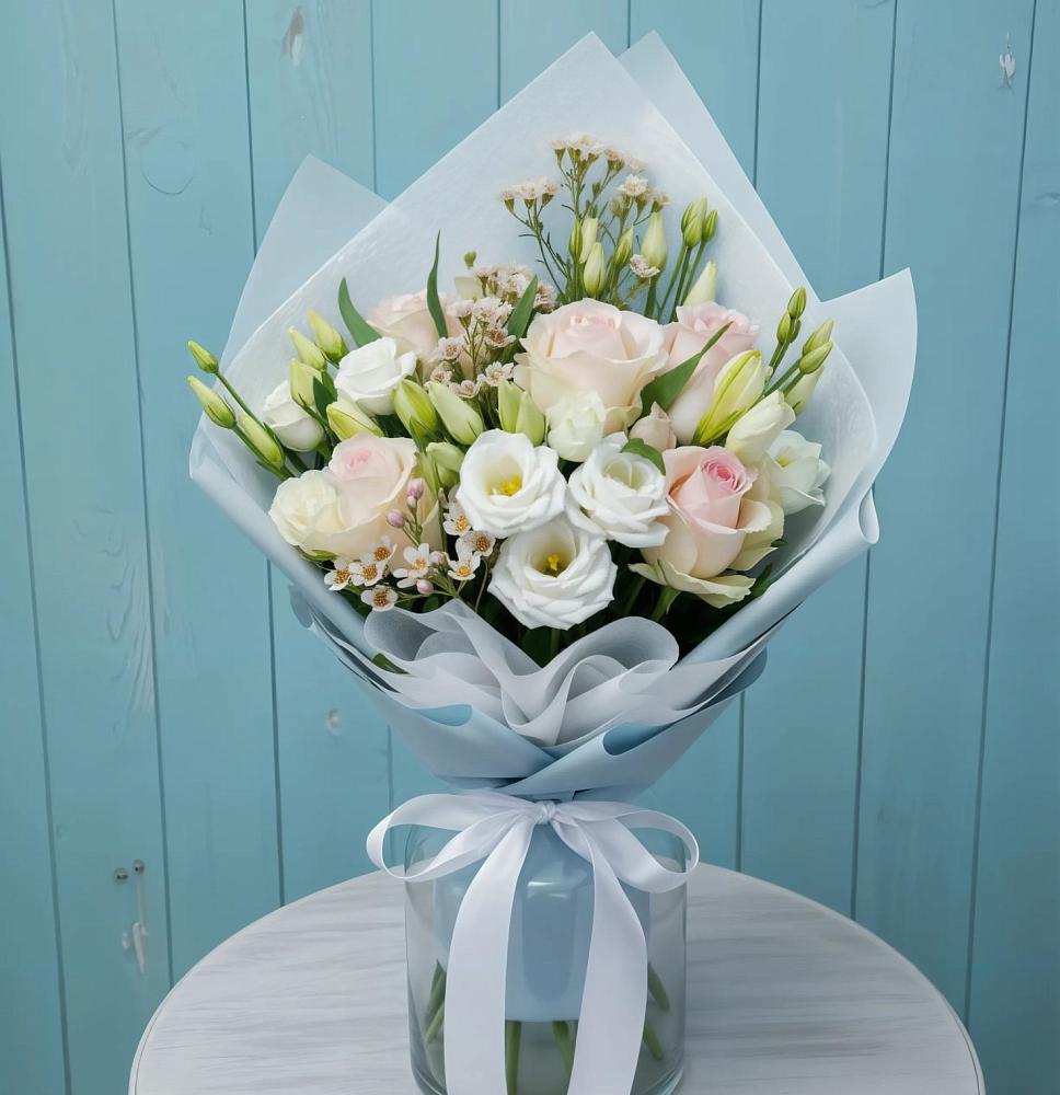 Букет цветов из: Розы и Лизиантусы в Верещагино