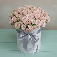 Цветочная композиция из Розы в шляпной коробке в Верещагино