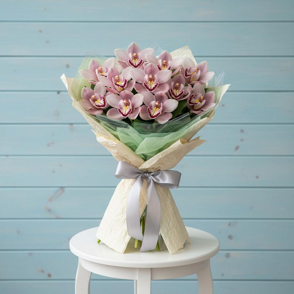 Букет цветов из: Орхидеи и Розы в Верещагино