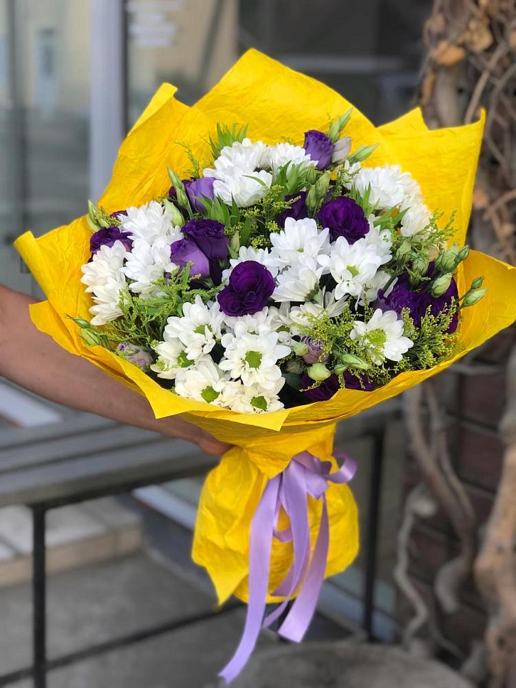 Букет цветов из: Ирисы, Хризантемы и Ромашки в Верещагино
