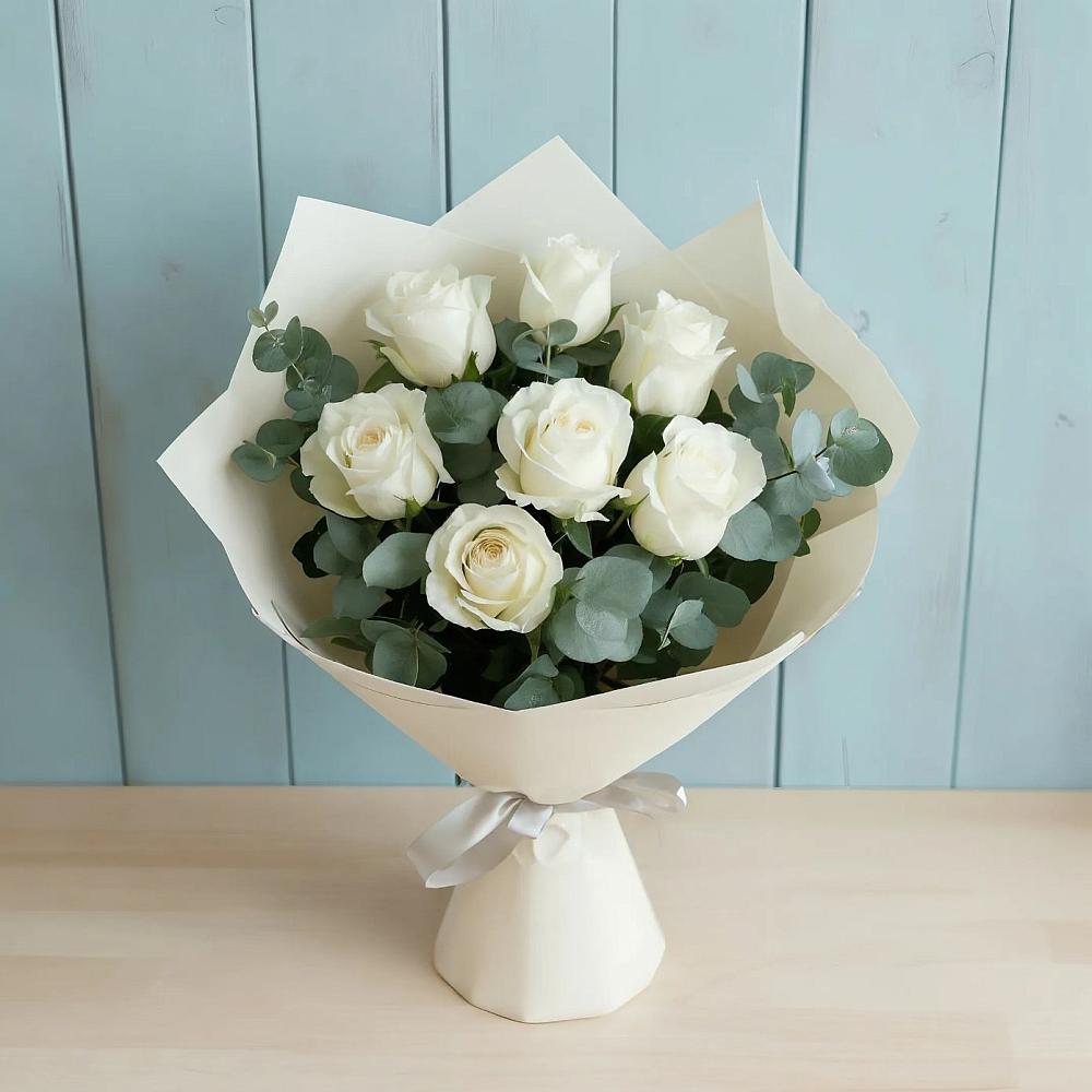 Букет Белые розы в Эвкалипте в Верещагино