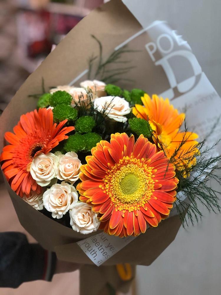 Букет цветов из: Герберы, Хризантемы и Розы в Верещагино